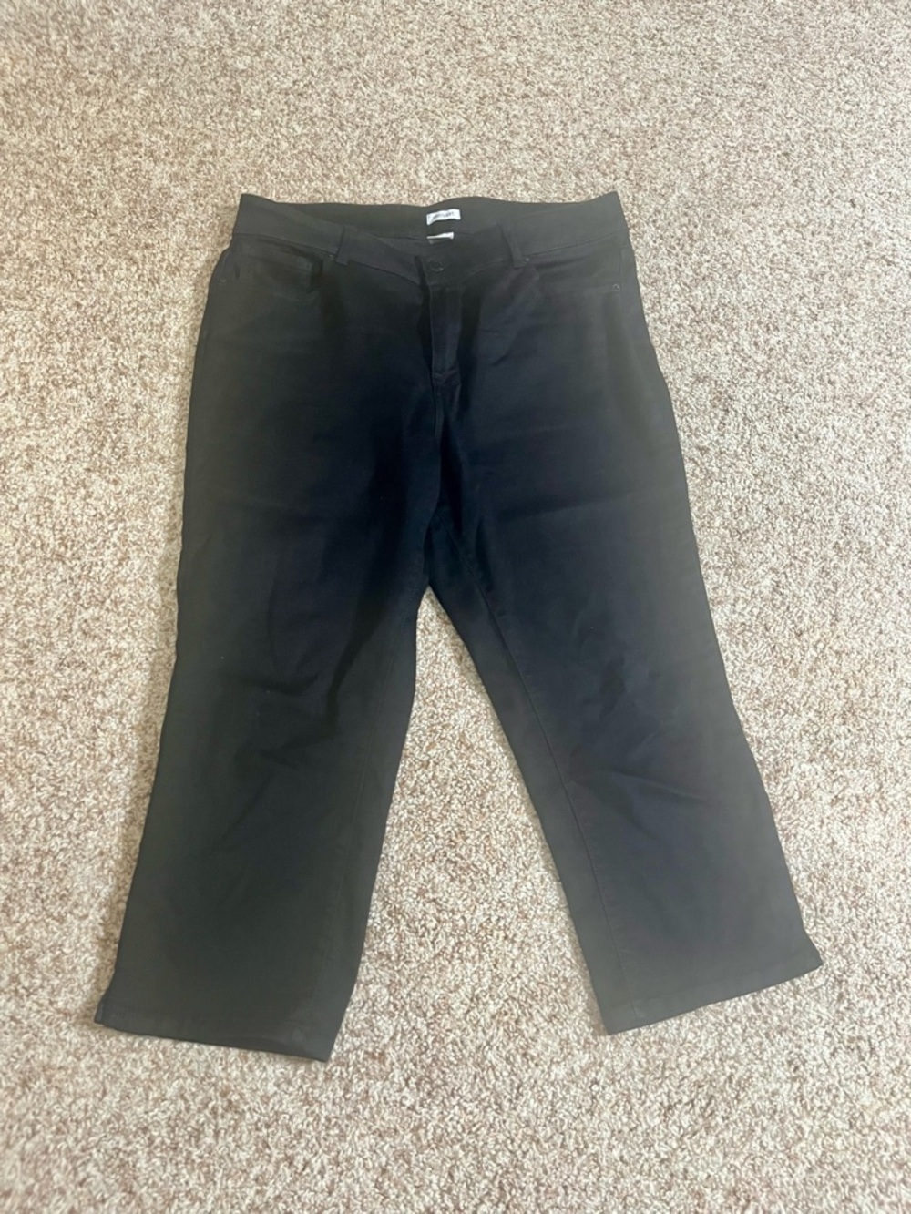 Women’s Capri Pants - 14W